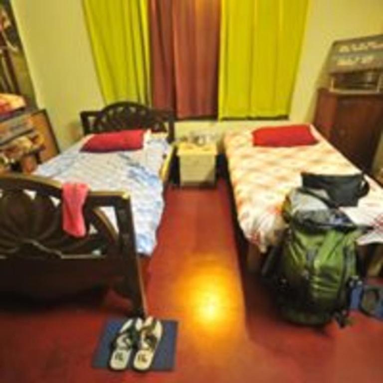 Calcutta Backpackers Homestay -Only For Backpackers & Travellers Eksteriør billede