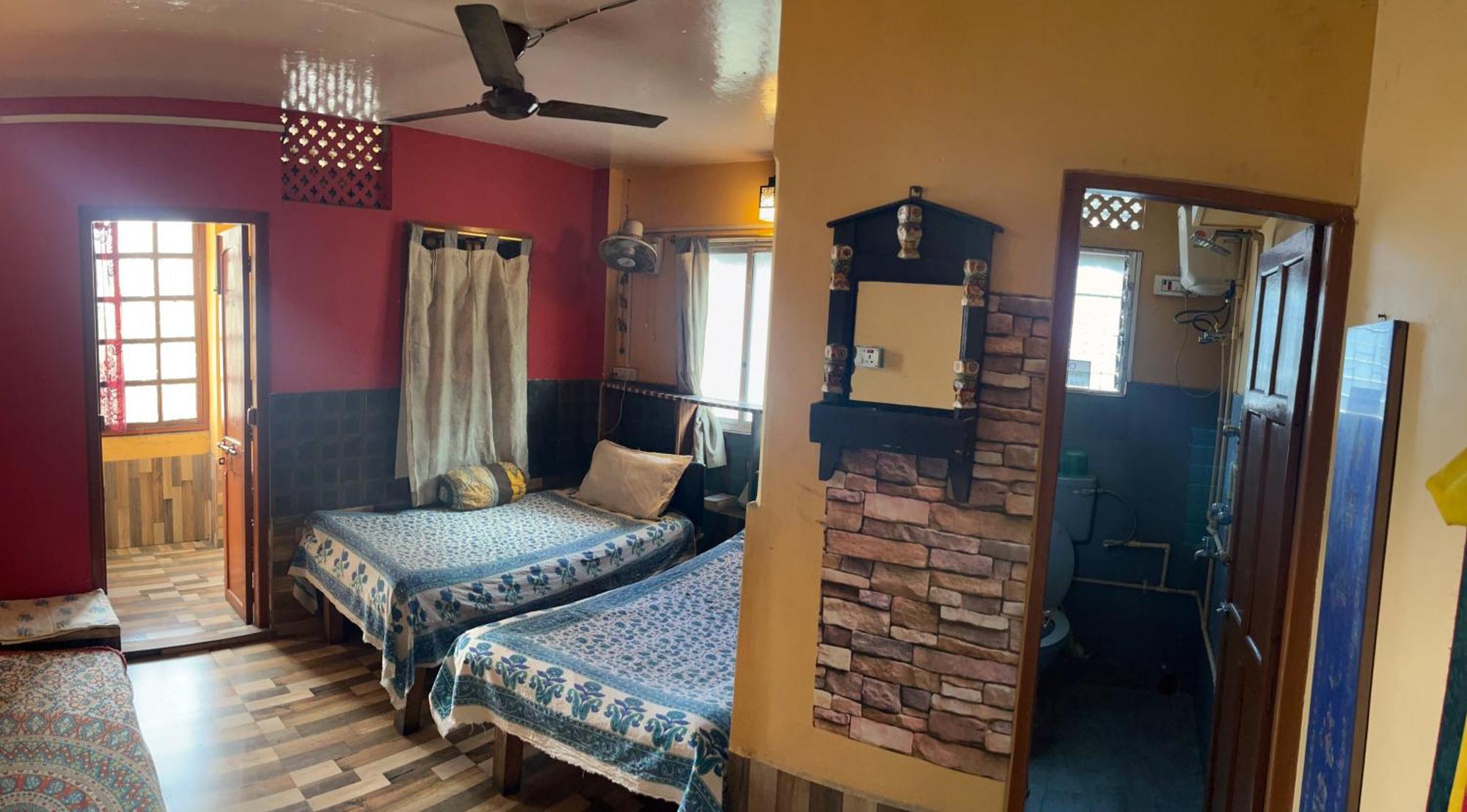 Calcutta Backpackers Homestay -Only For Backpackers & Travellers Eksteriør billede